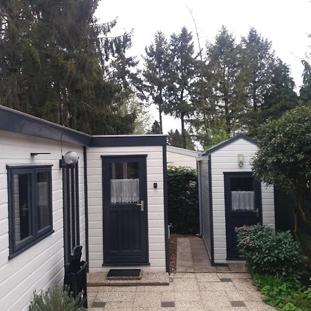 Chalet Op De Veluwe Putten Eksteriør billede