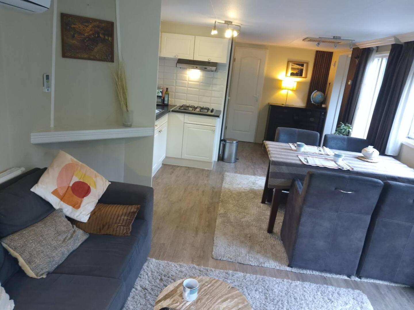 Chalet Op De Veluwe Putten Eksteriør billede